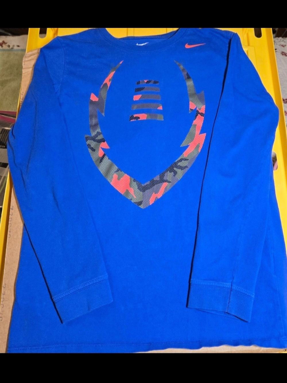 🏈 Nike Youth XL Football Graphic Long Sleeve Tee